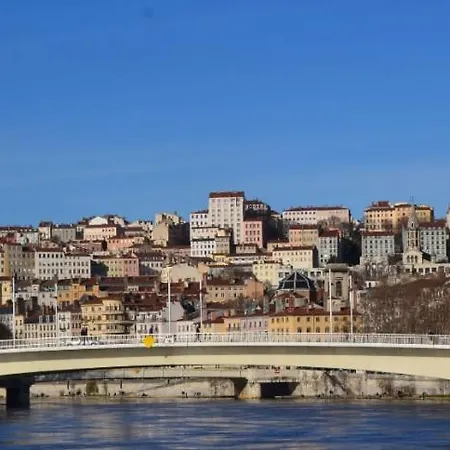 Rooftop D'exception, Vue Rhone, 6 Personnes, Apartment Caluire-et-Cuire