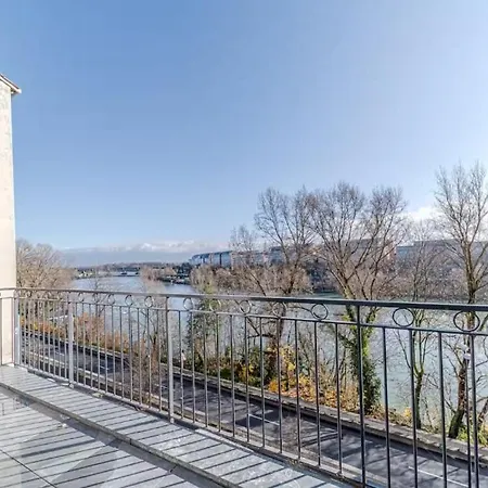 Apartment Rooftop D'exception, Vue Rhone, 6 Personnes, Caluire-et-Cuire